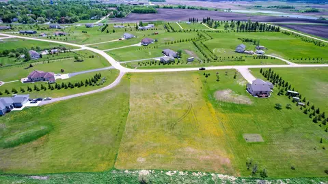 14270 Leisure Ln, Lake Park, MN 56554