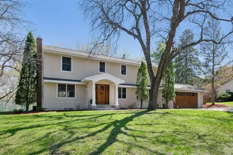 13537 Larkin Dr, Minnetonka, MN 55305