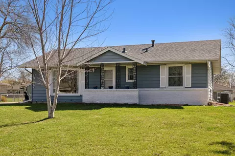 10417 Zion St NW, Coon Rapids, MN 55433