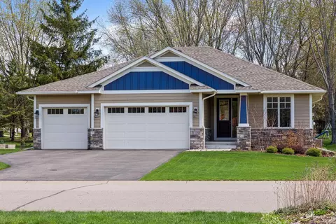 1109 Creekside Xing, Stillwater, MN 55082