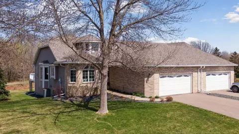 10410 Eagle Pointe Trl, Woodbury, MN 55129