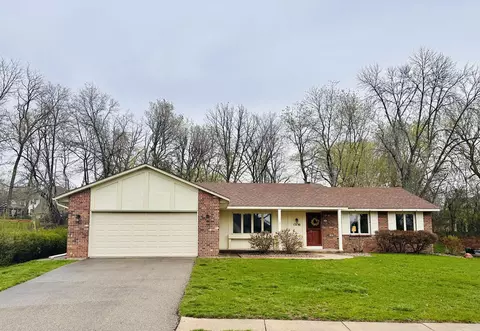 13730 Hanover Way, Apple Valley, MN 55124