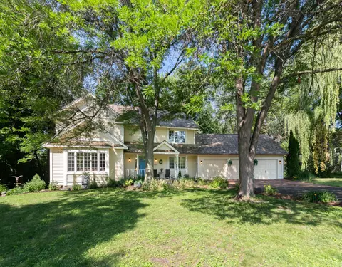 2015 Salem Ct, Orono, MN 55356