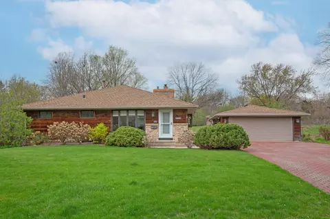 11400 Kell Rd, Bloomington, MN 55437