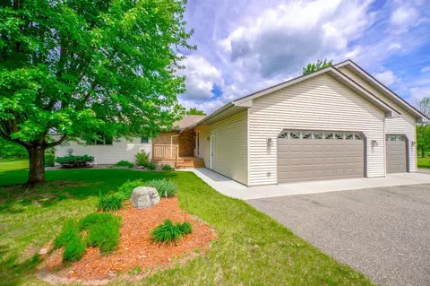 536 Raider Dr, Hudson, WI 54016