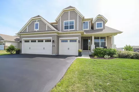 1097 Prairie View Ln, Waconia, MN 55387