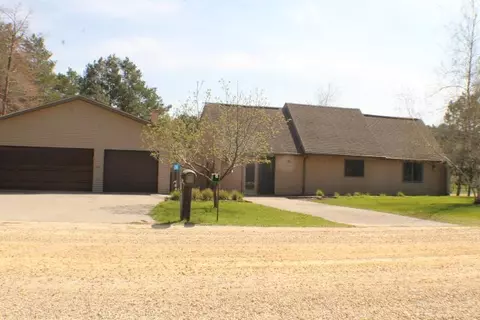 67561 151st Ave, Wabasha, MN 55981
