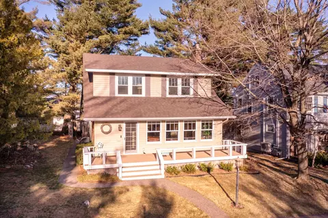 1034 Chester Park Dr, Duluth, MN 55812