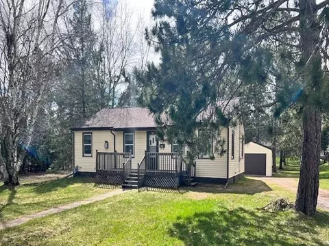 805 25th St, Scanlon, MN 55720