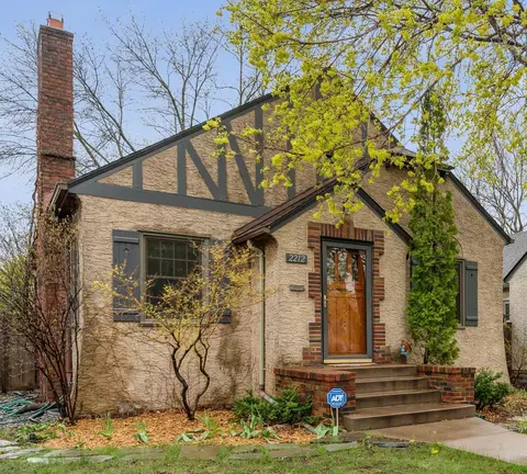2212 Scheffer Ave, Saint Paul, MN 55116