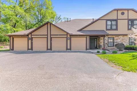 5267 Balmoral Ln, Bloomington, MN 55437