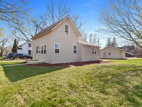 121 N Pearl St, River Falls, WI 54022