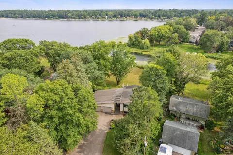 4456 Channel Ln NE, East Bethel, MN 55092