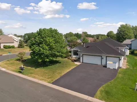 15725 Crystal Path, Rosemount, MN 55068 photo 2