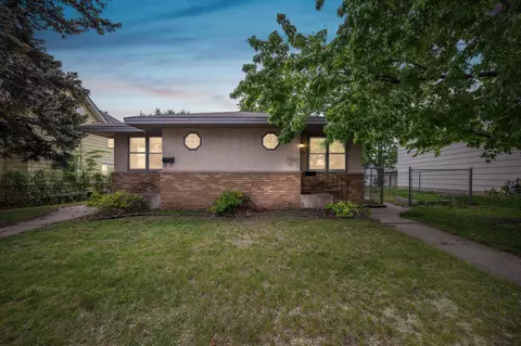 624-626 Monroe St NE, Minneapolis, MN 55413