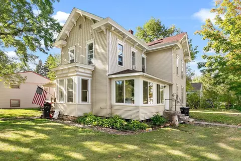 412 4th St SE, Little Falls, MN 56345