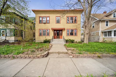 3632 Park Ave #202, Minneapolis, MN 55407