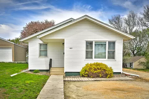 600 Elm Ave W, Waseca, MN 56093