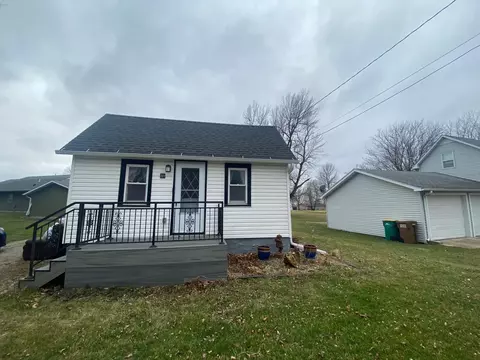 221 Washington Ave, Alden, MN 56009