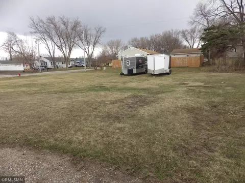 1310 E Hwy 12, Willmar, MN 56201