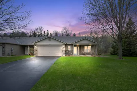 324 Arrowhead Dr, Lino Lakes, MN 55014