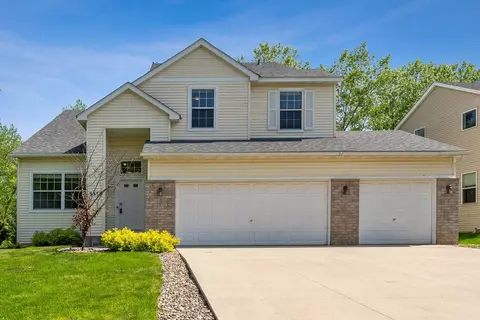 3339 N View Ln, Woodbury, MN 55125