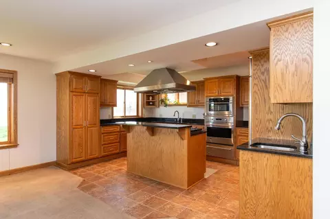 10700 River Ter, Bloomington, MN 55431 photo 3