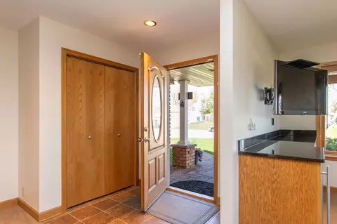 10700 River Ter, Bloomington, MN 55431 photo 2