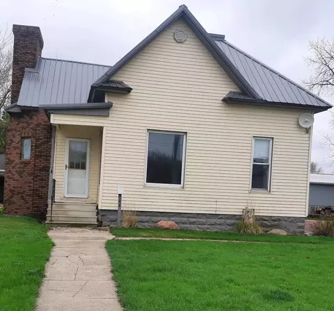 44 6th Ave S, Saint James, MN 56081
