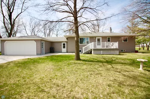 403 Ash Dr, Mooreton, ND 58061