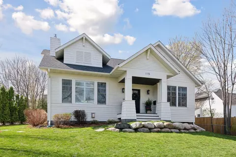 115 Chicago Ave S, Wayzata, MN 55391