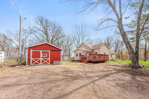 40495 Oriole Ave, North Branch, MN 55056