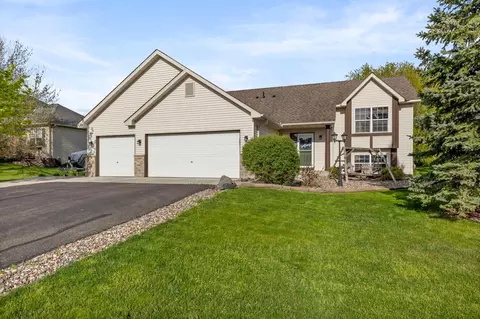 1222 Francis Dr, Elko New Market, MN 55054