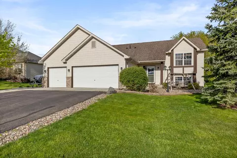 1222 Francis Dr, Elko New Market, MN 55054