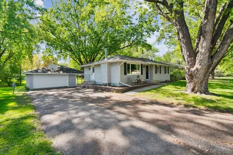 6017 Gettysburg Ave N, New Hope, MN 55428