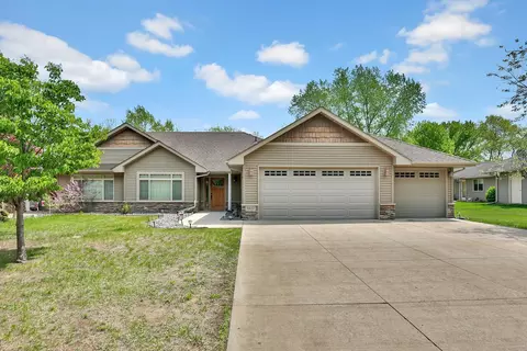 39037 Grand Ave, North Branch, MN 55056