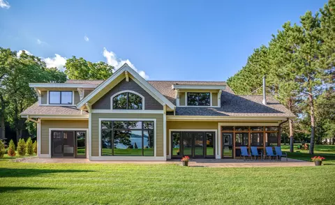 5163 320th St, Cushing, MN 56443