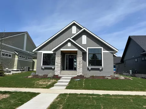 11472 Sunflower Ln N, Lake Elmo, MN 55042