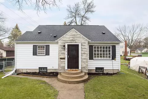 316 12th Ave E, Alexandria, MN 56308