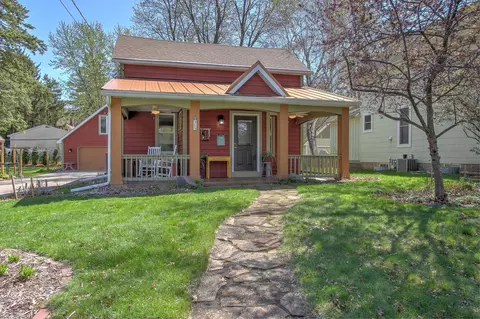 313 Sherburne St N, Stillwater, MN 55082