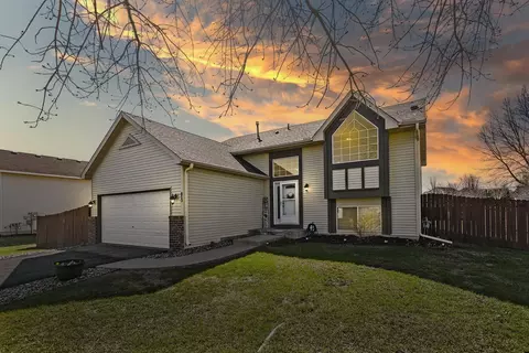 813 E Orchard St, Belle Plaine, MN 56011