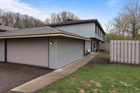 2424 Unity Ave N, Golden Valley, MN 55422