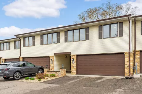 3929 Silver Lake Rd NE, Saint Anthony, MN 55421