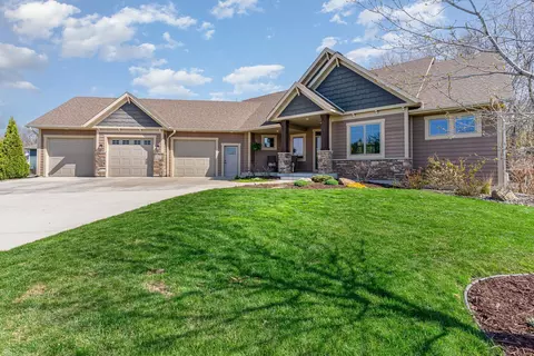25121 Maple Ct, New Prague, MN 56071
