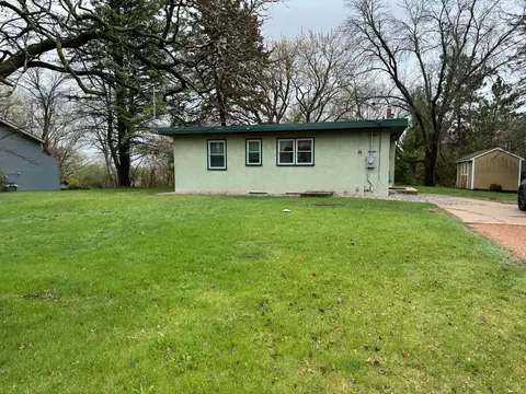 16151 Hilltop Rd, Eden Prairie, MN 55347