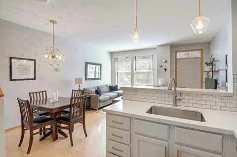 675 N 1st St #117, Minneapolis, MN 55401