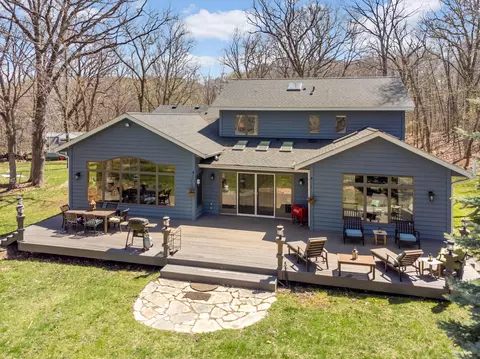 9550 Birch Ln, Lakeville, MN 55044