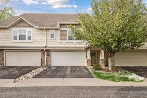 10799 Kingsfield Ln, Woodbury, MN 55129