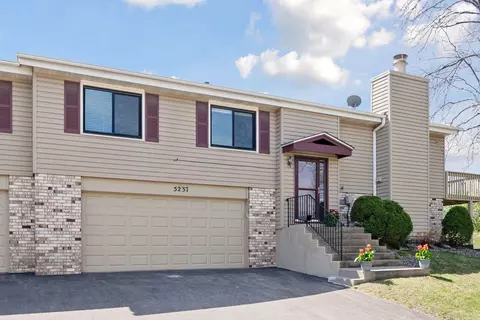 5237 Beachside Dr, Minnetonka, MN 55343