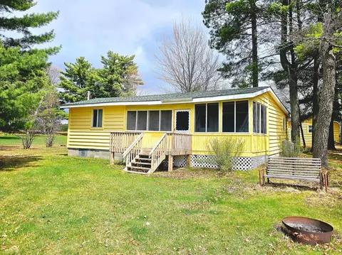 1531 E One Lake Dr NW, Backus, MN 56435